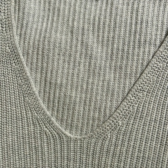 CABI DEEP V ZIP SIDE RIBBED SWEATER GRAY CLOUD XS - Picture 10 of 16